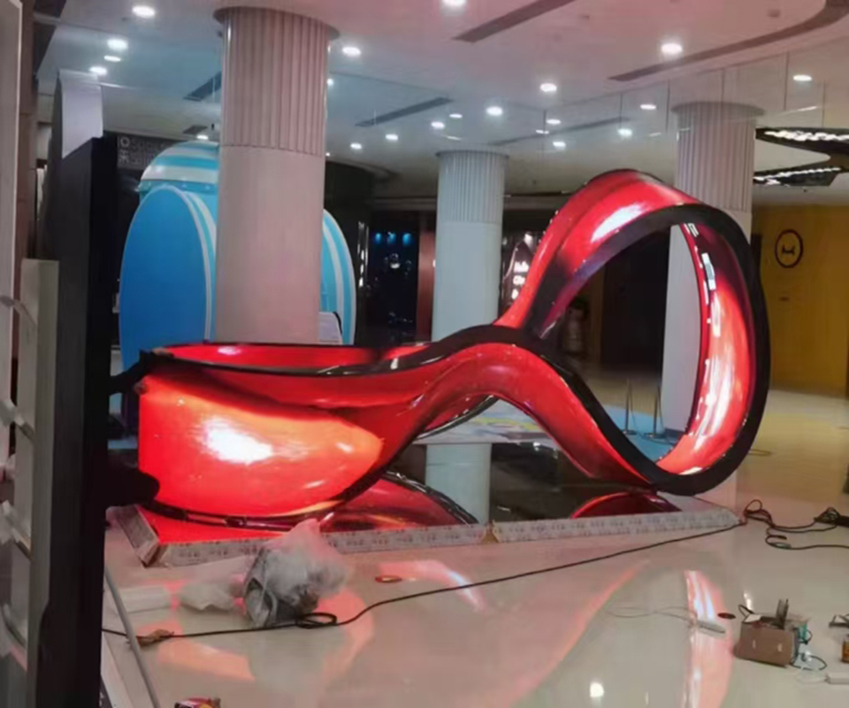 led Möbius ring