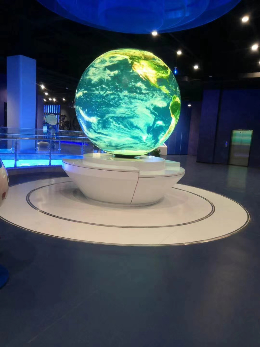 Science and Technology Museum LED indoor spherical screen design and value embodiment