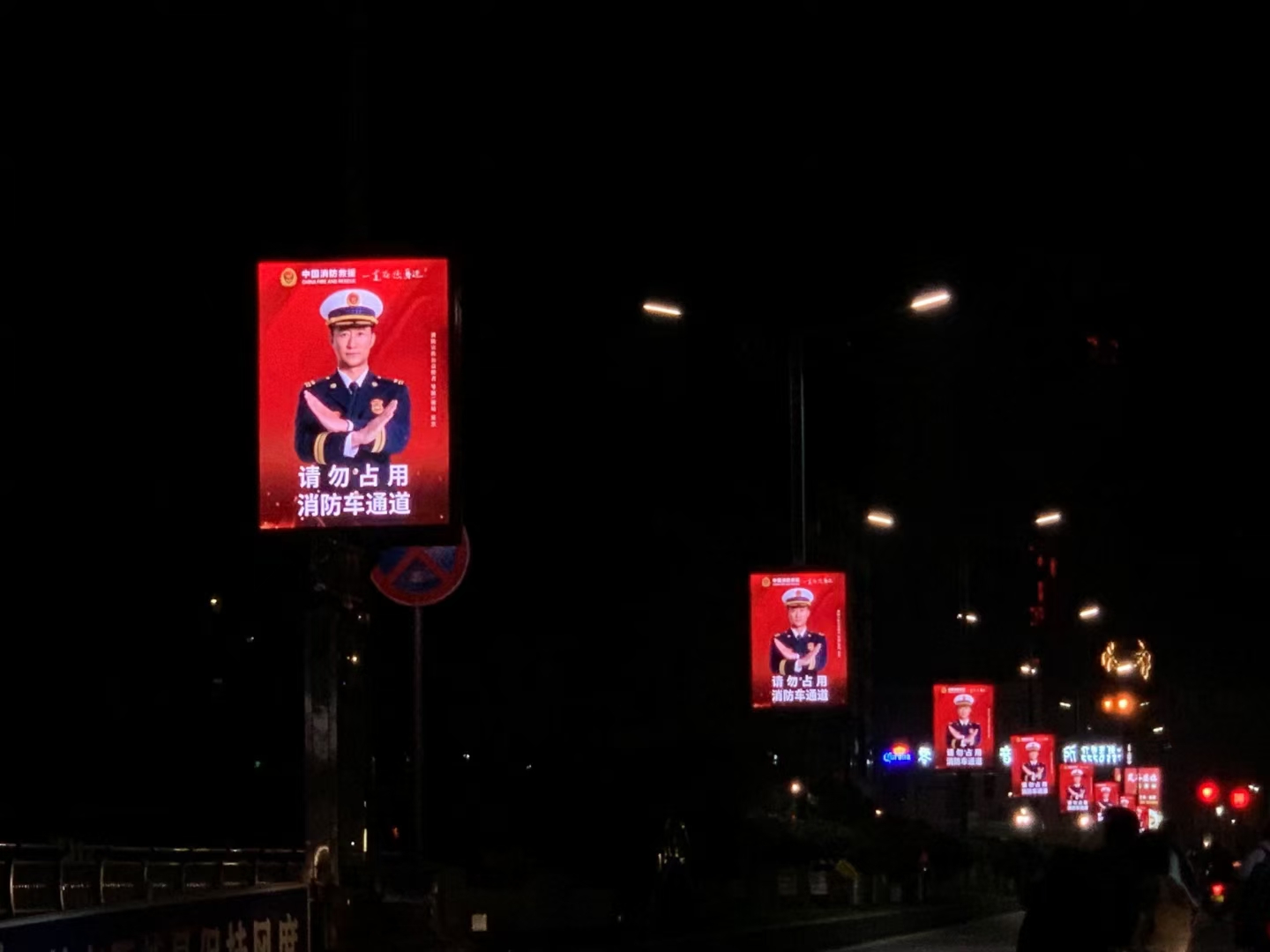 How to choose the right outdoor LED advertising screen to enhance urban publicity and beautification