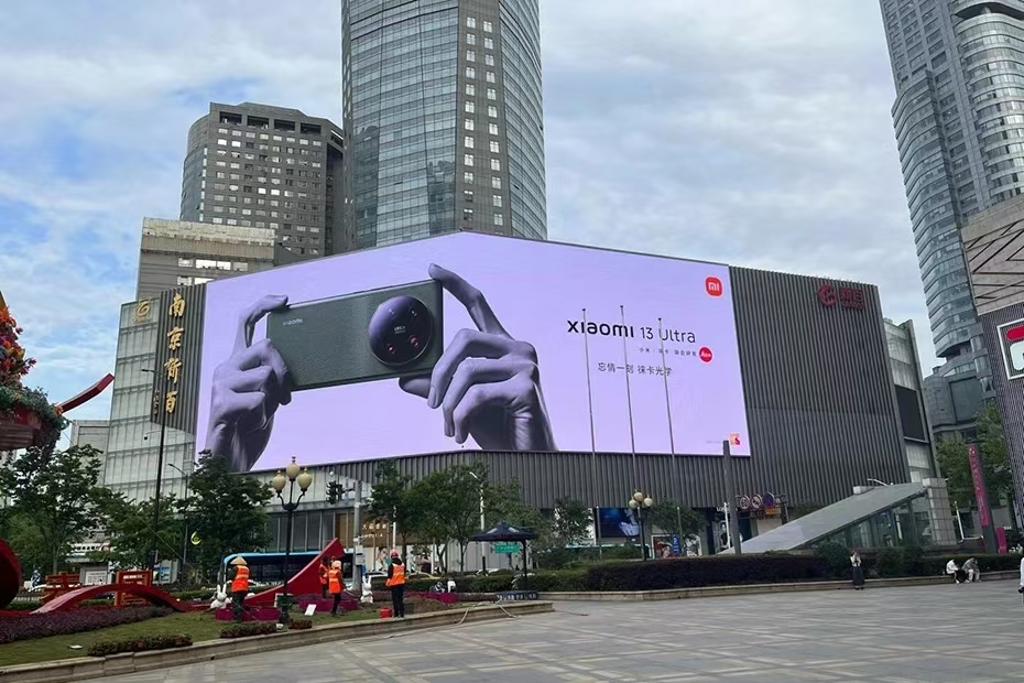 Outdoor naked eye 3D display, the perfect collision of technology and art!