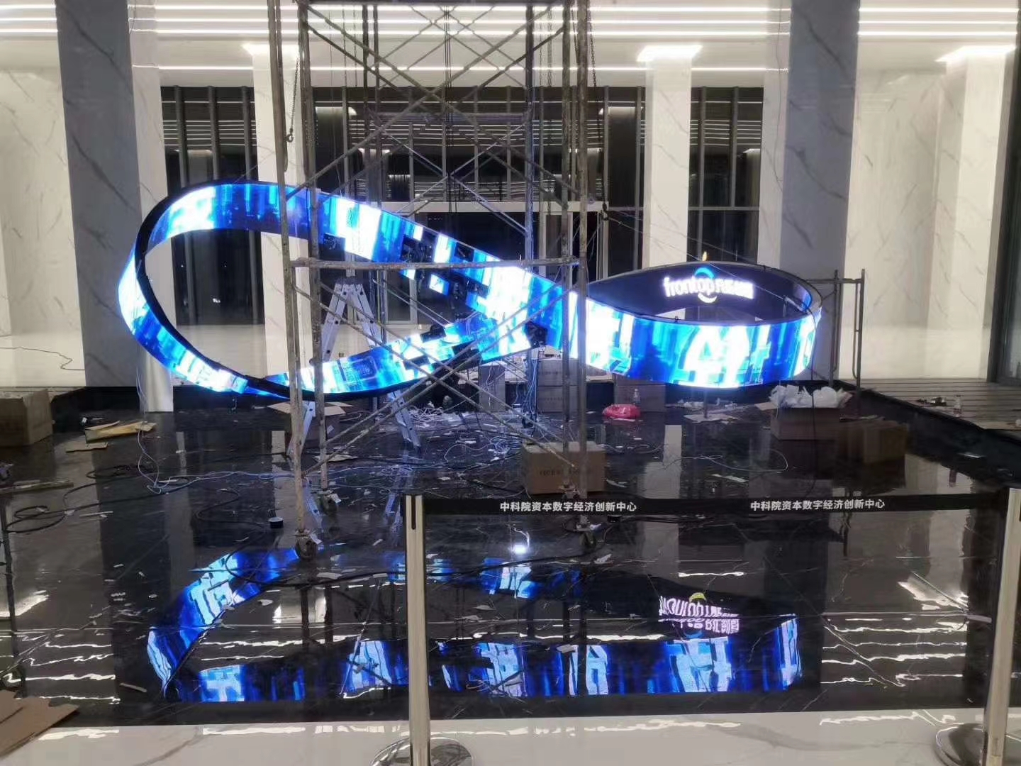 The Convergence of Technology and Aesthetics- LED Möbius Strip Opens New Dimensions in Future Design