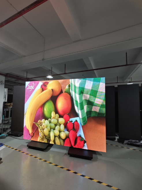 LED mobile folding poster screen: scene revolution!