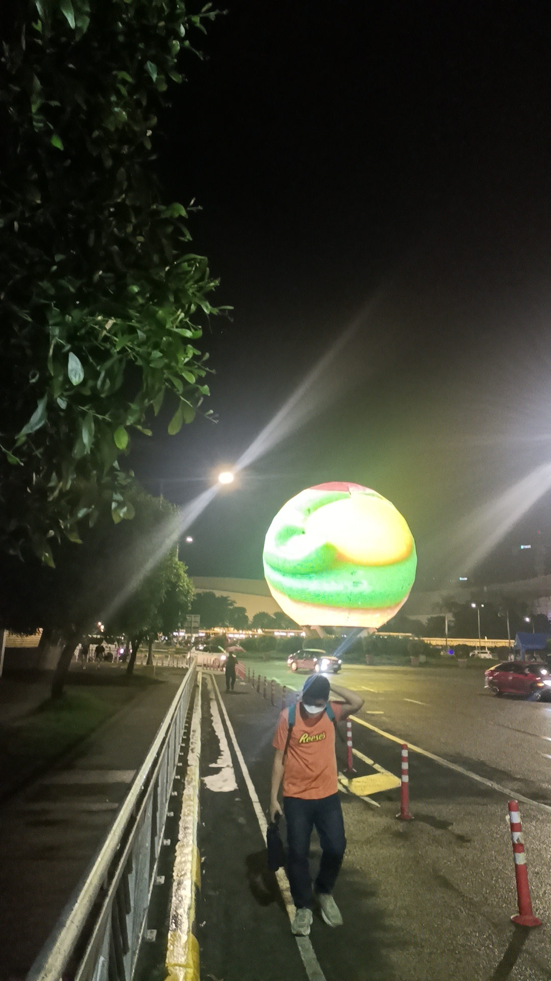 Outdoor LED spherical screen- a new value engine for commercial space Outdoor LED spherical screen- a new value engine for commercial space