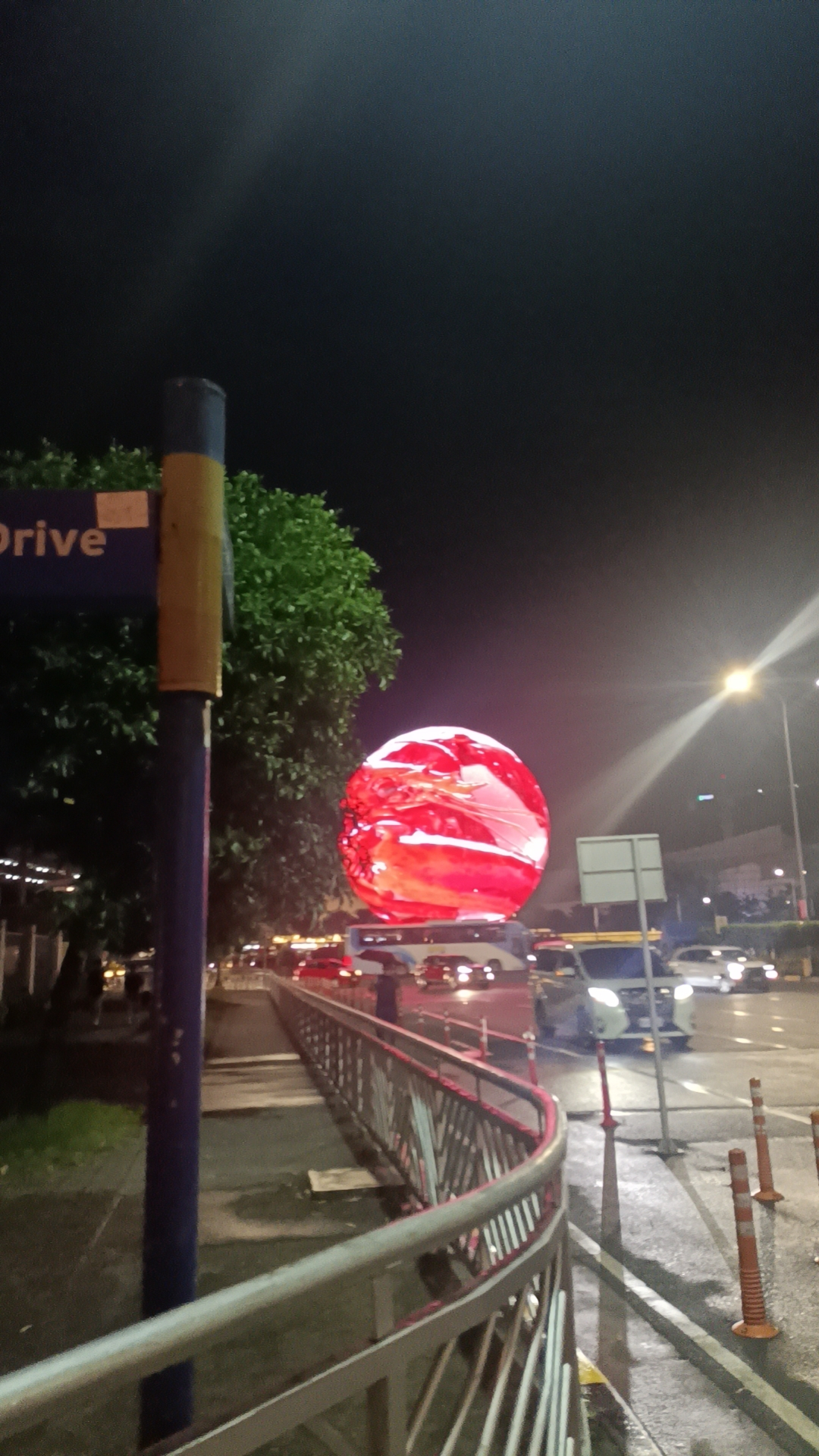 Outdoor LED spherical screen- a new value engine for commercial space Outdoor LED spherical screen- a new value engine for commercial space