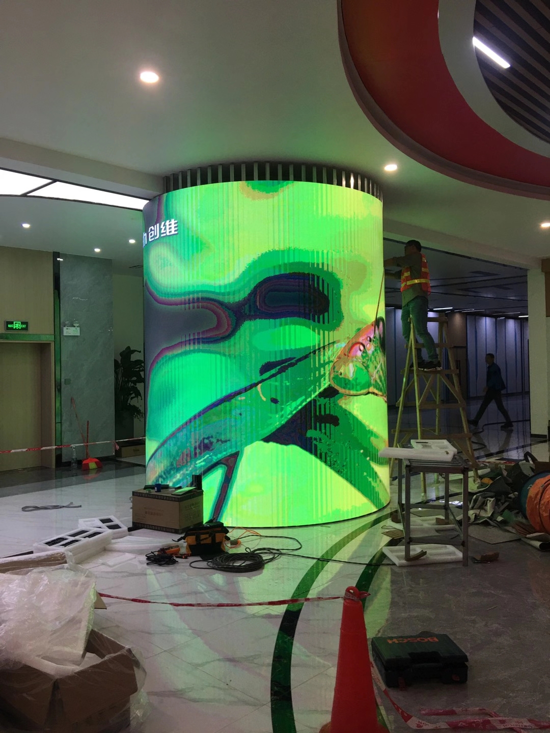 LED cylindrical screen-visual innovator in commercial space LED cylindrical screen-visual innovator in commercial space