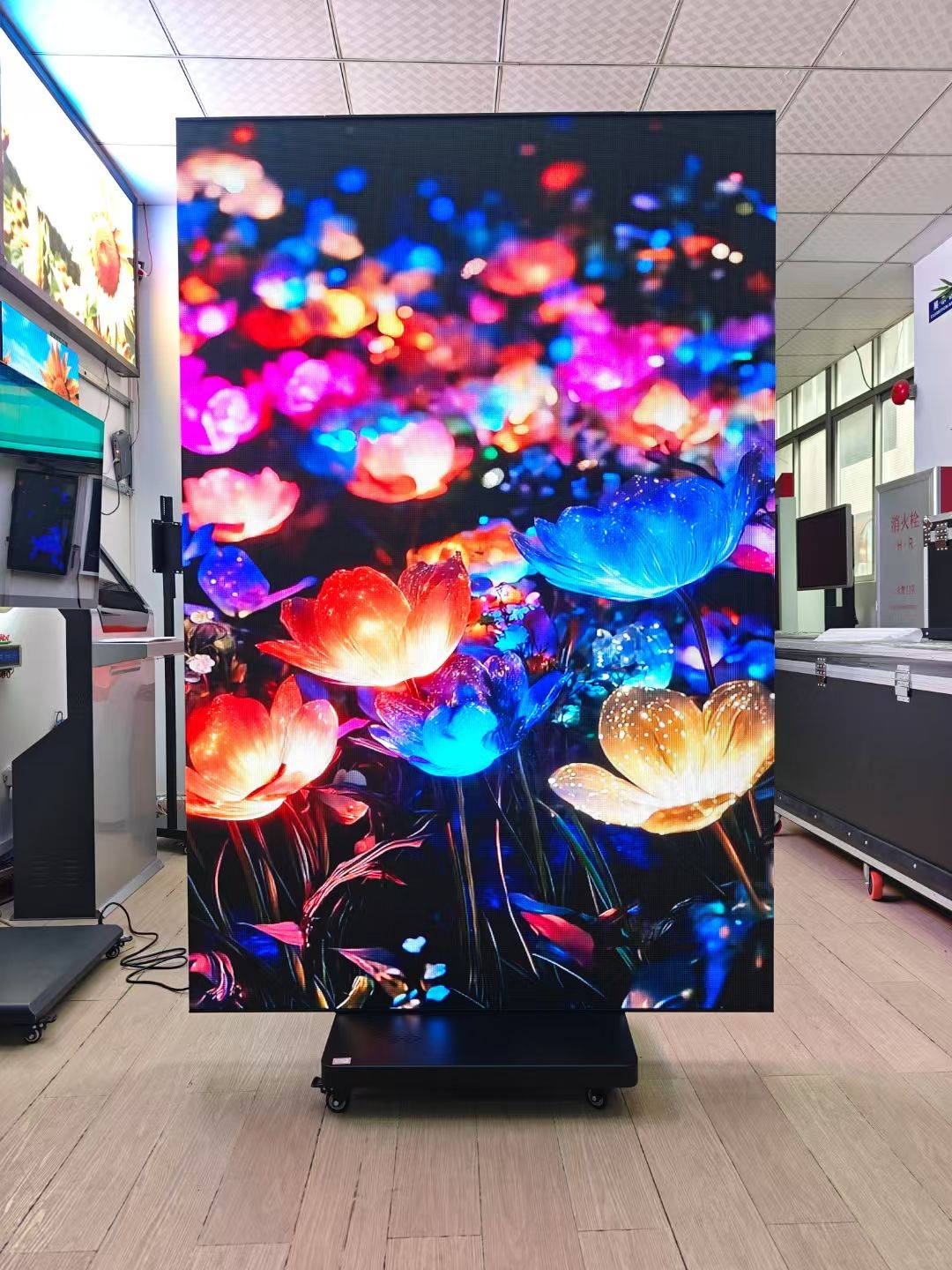 LED mobile folding poster screen