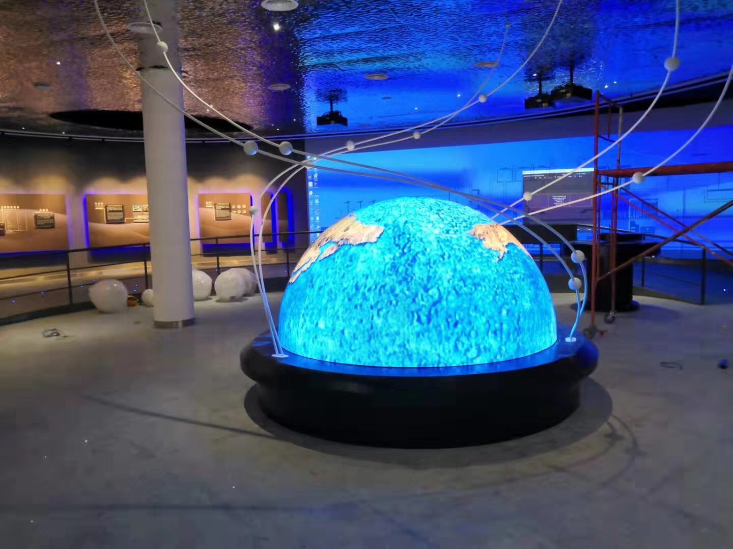 LED Hemispherical Screens- The 