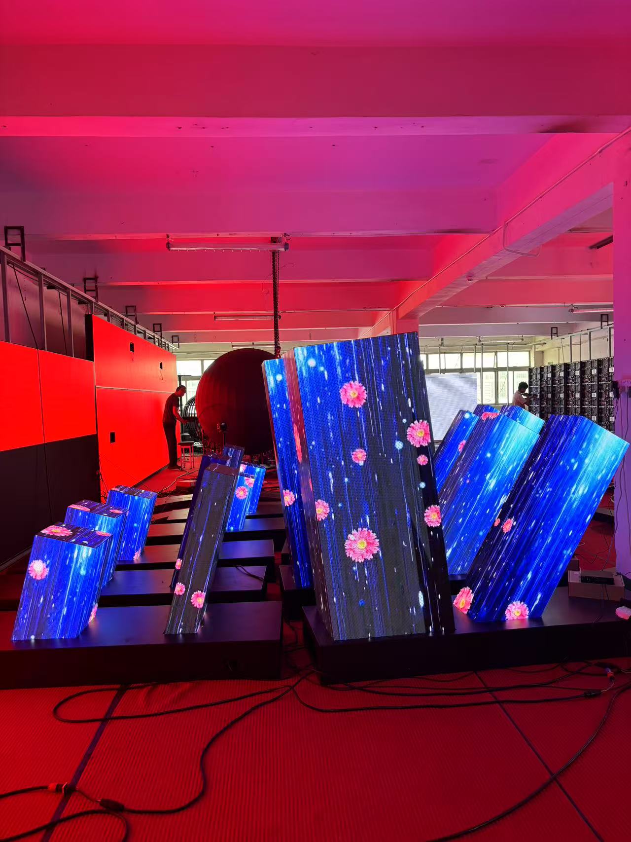 Lanzhou indoor LED square column screen