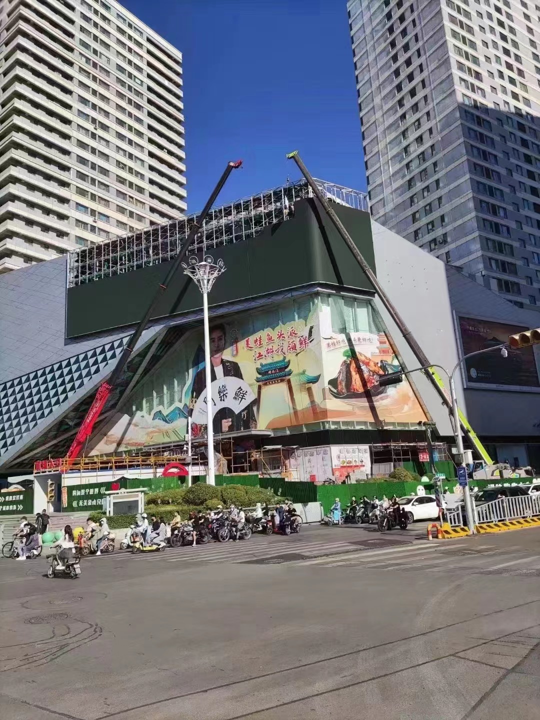 Outdoor LED screens are evolving intelligently Outdoor LED screens are evolving intelligently
