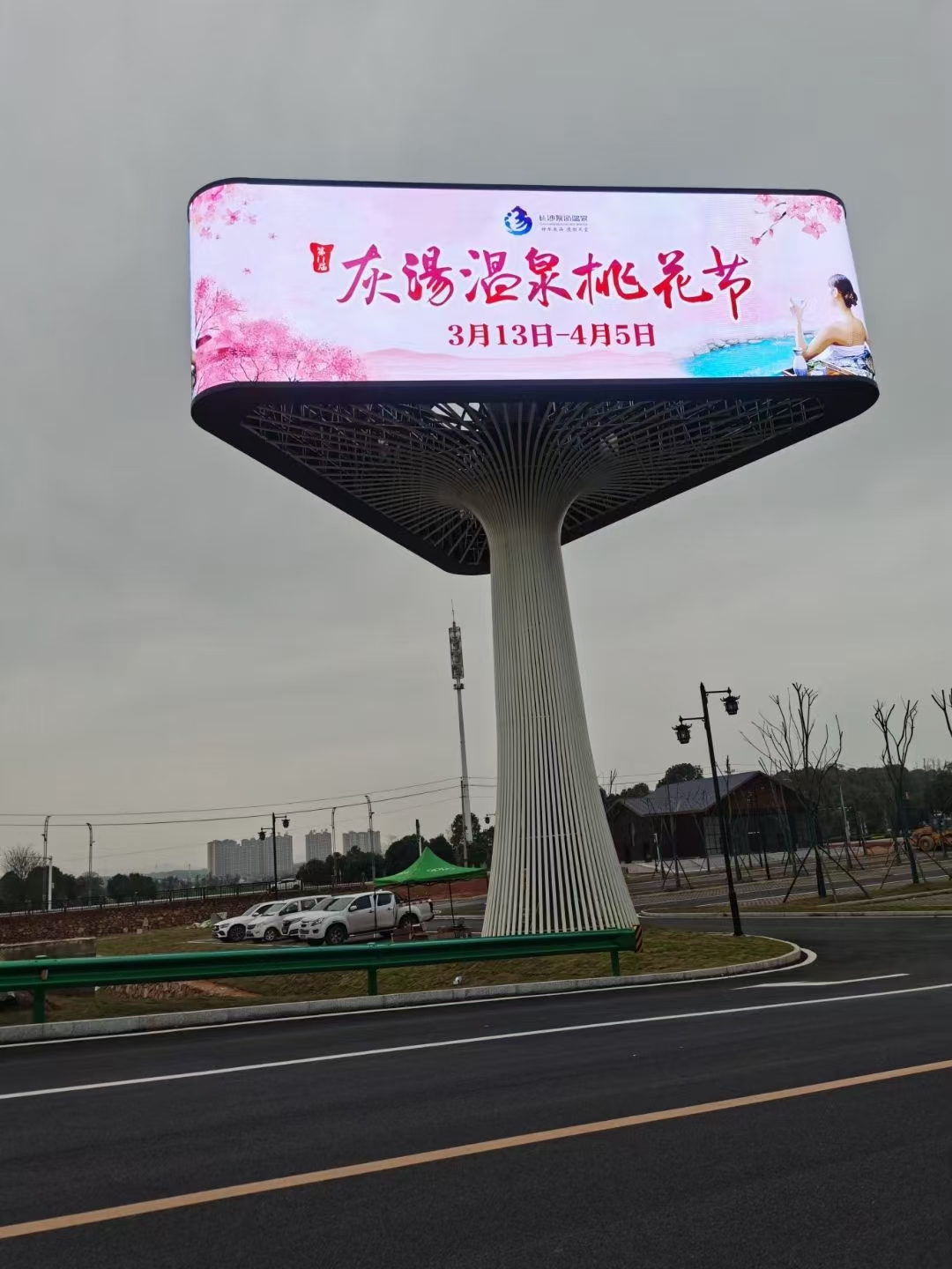 High-Performance Outdoor LED Displays Reshape a New Era of Outdoor Brand Communication High-Performance Outdoor LED Displays Reshape a New Era of Outdoor Brand Communication