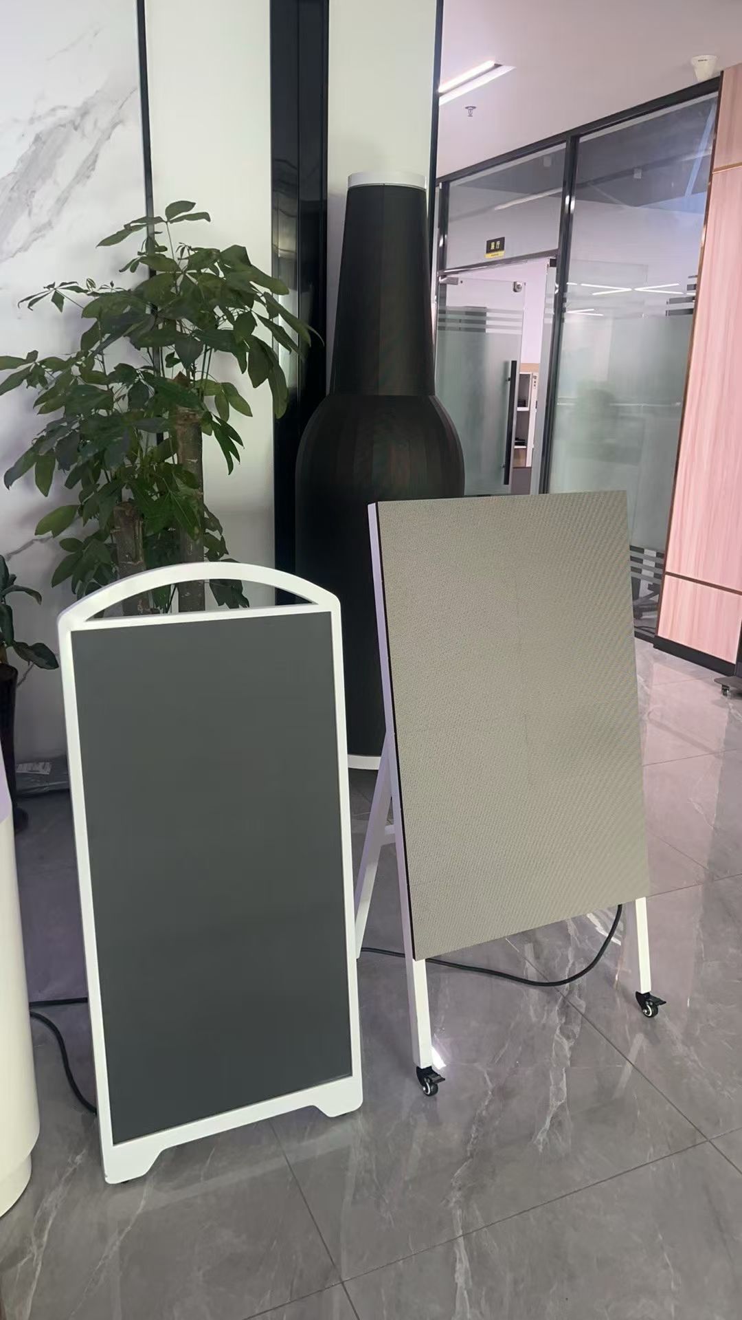 A new benchmark for digital image - LED water sign screen A new benchmark for digital image - LED water sign screen