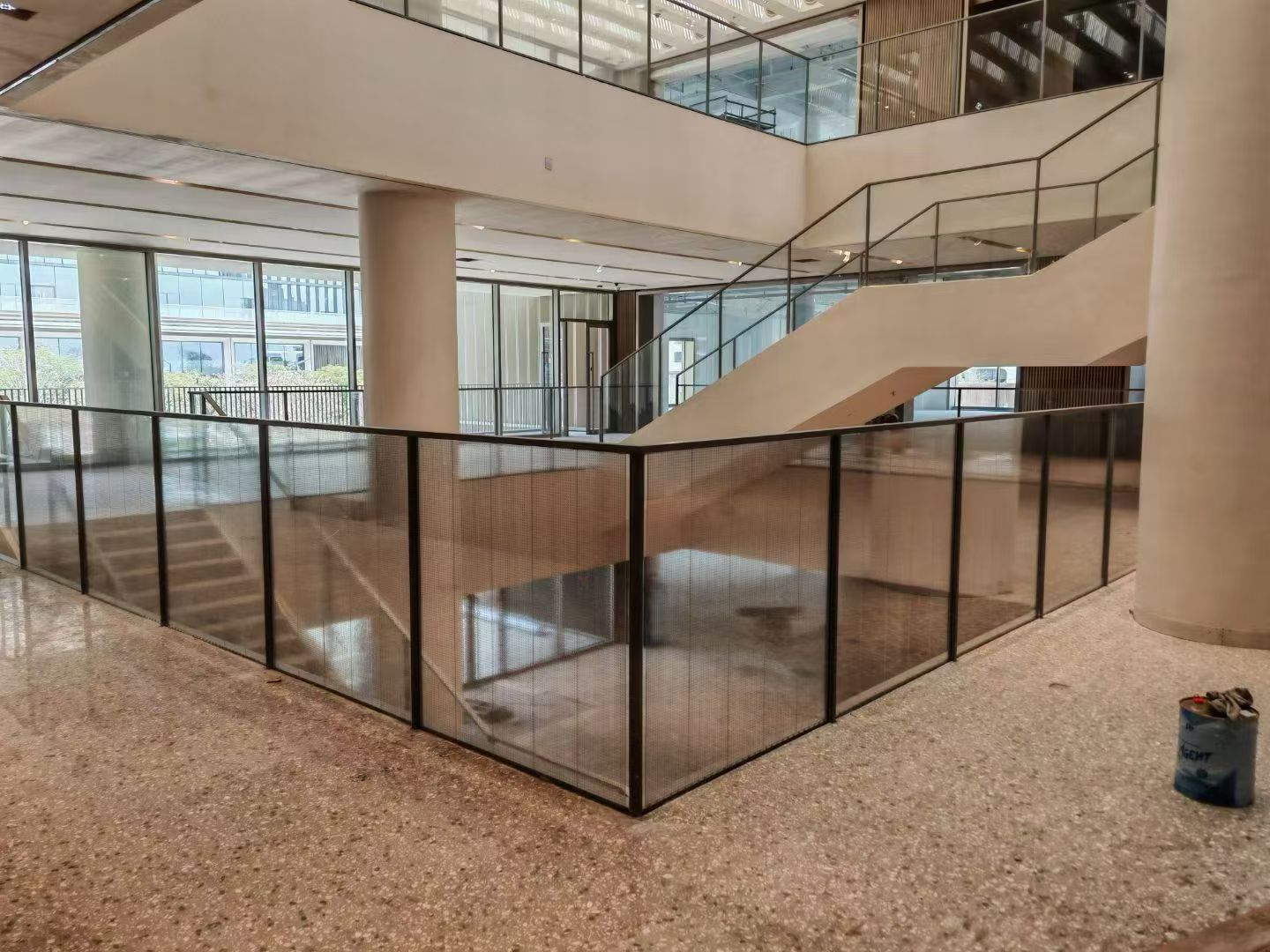 Innovative application of LED glass window film screen - Shenzhen ...