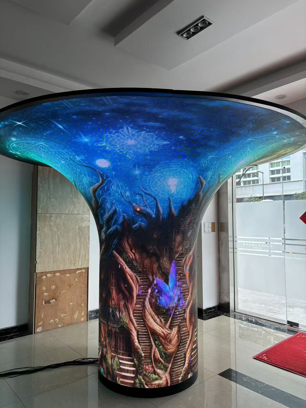 Title: Beyond the Flat: Why Flexible LED Displays Are Captivating Museums, Bars, and Shopping Malls? Title: Beyond the Flat: Why Flexible LED Displays Are Captivating Museums, Bars, and Shopping Malls?